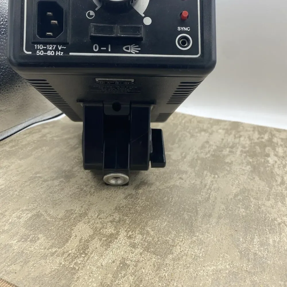 Multiblitz Ministudo 250 Studio Flash Kit. Made In West Germany